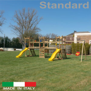 Struttura a n.3 torri Standard con n.2 ponti di collegamento + n.2 scivoli + n.1 altalena con n.1 sedile libero + n.1 sedile a gabbia