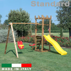 Torre singola con altalena doppia un sedile libero e un sedile a gabbia standard
